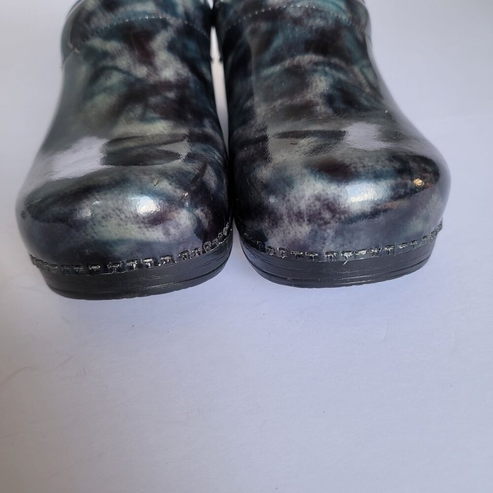 Dansko Professional Clogs. Size 42 - Picture 3 of 8